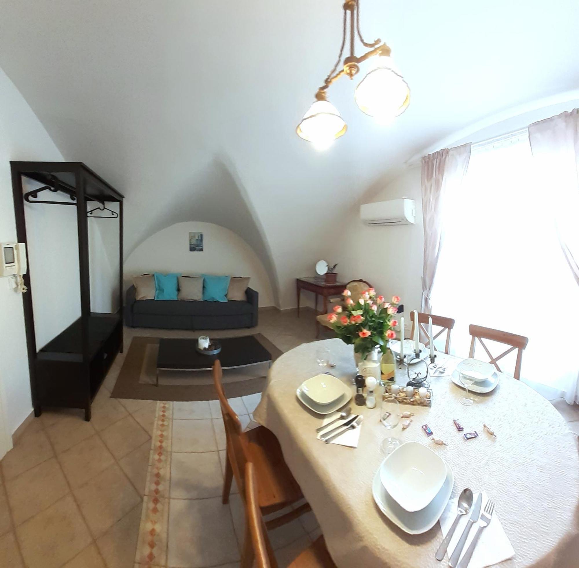 St. George Apartments براغ الغرفة الصورة