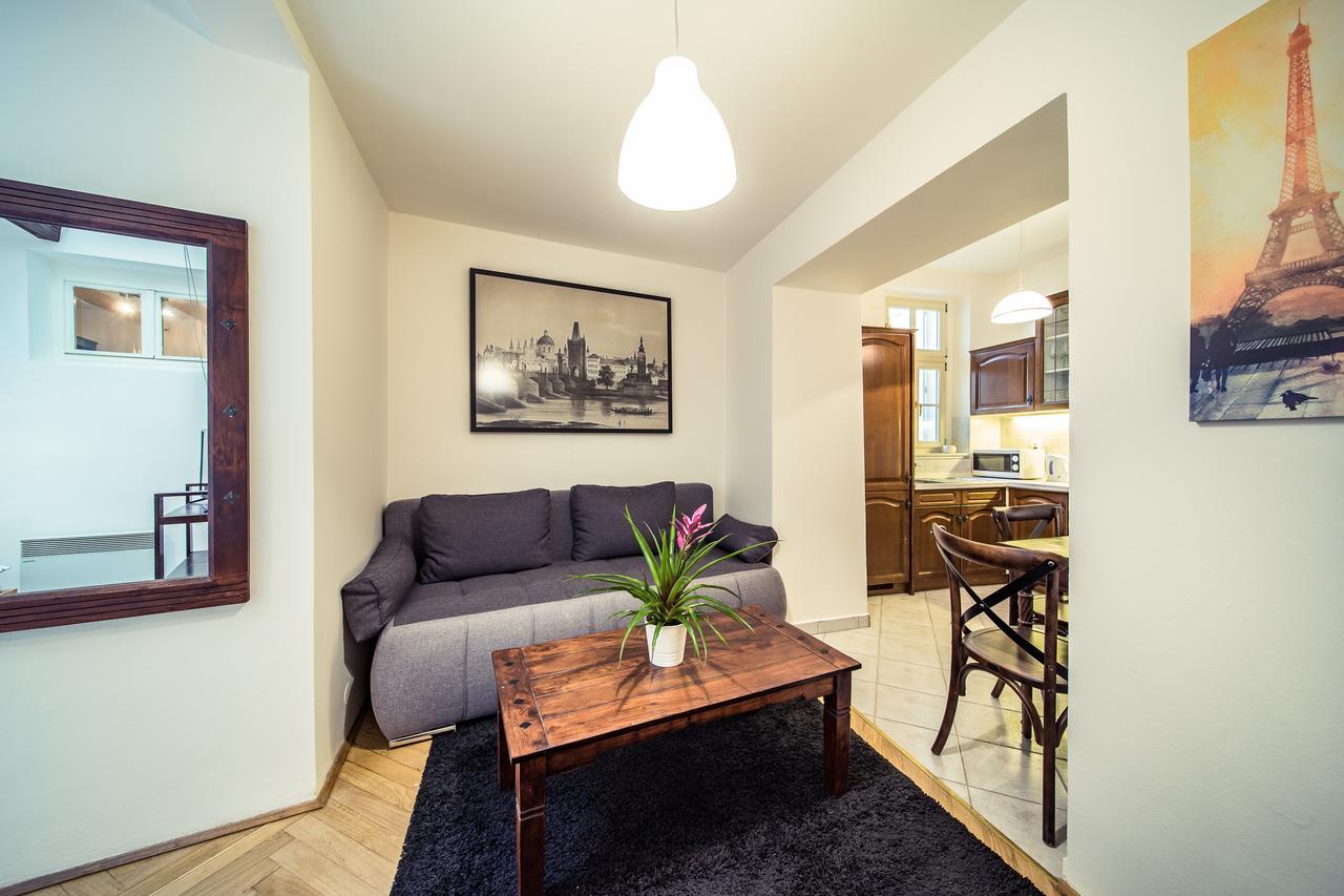 St. George Apartments براغ المظهر الخارجي الصورة
