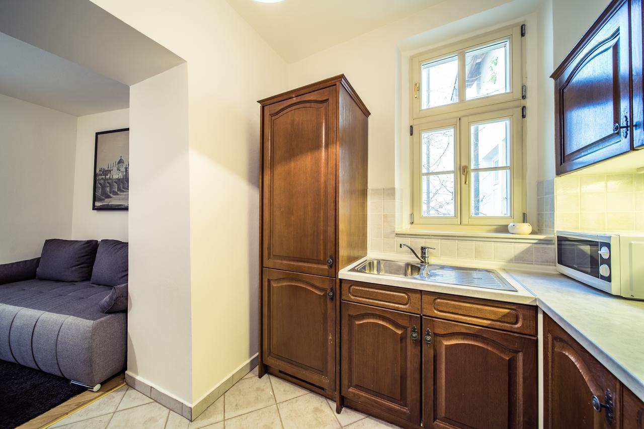 St. George Apartments براغ المظهر الخارجي الصورة