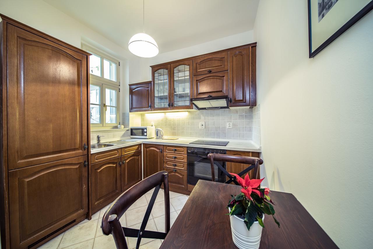 St. George Apartments براغ المظهر الخارجي الصورة