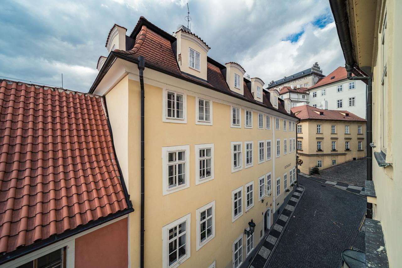 St. George Apartments براغ المظهر الخارجي الصورة