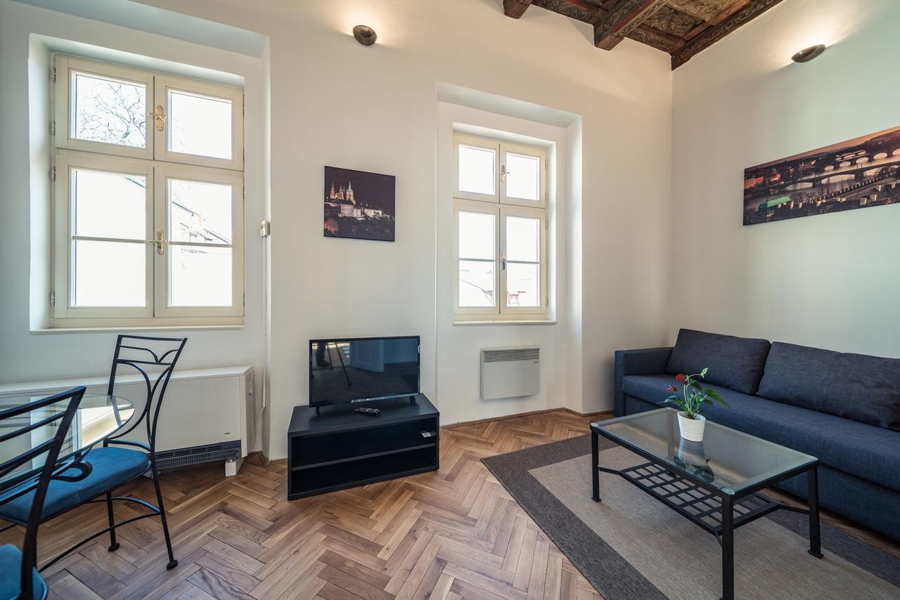St. George Apartments براغ المظهر الخارجي الصورة